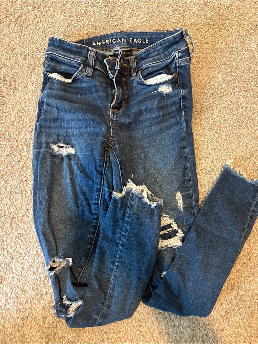 American Eagle Outfitters Women's Dark Blue Ripped Skinny Jeans